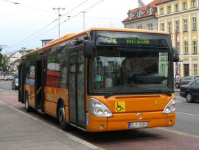 Vozičkárske autobusy Irisbus Citelis jazdia na bežných linkách MHD