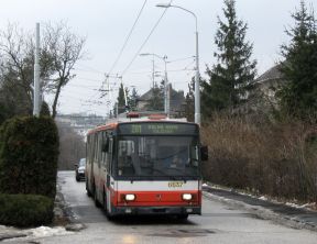 Trolejbus #6629 prišiel zo Zlína, #6637 tam odišiel