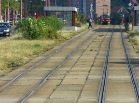 Súťaž na zhotoviteľa rekonštrukcie električkovej trate v Dúbravke bola vyhlásená