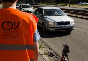 V bratislavských domácnostiach prebieha unikátny prieskum dopravného správania