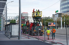 Na Mlynských nivách prebieha dokončovanie trolejbusovej trate