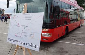DPB podpísal zmluvy na projekty nových trolejbusových tratí