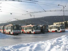 Primátor Ivan Saktor podpísal s a. s. MHD BANSKÁ BYSTRICA zmluvu o výkonoch vo verejnom záujme o započatí prevádzky trolejbusov