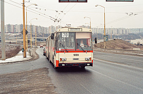 História MHD v Košiciach: Stagnácia dopravy (1990 - 1999)