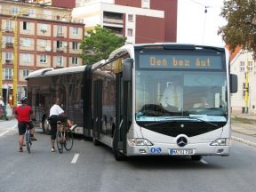 Odchody skúšobného autobusu Mercedes-Benz CapaCity