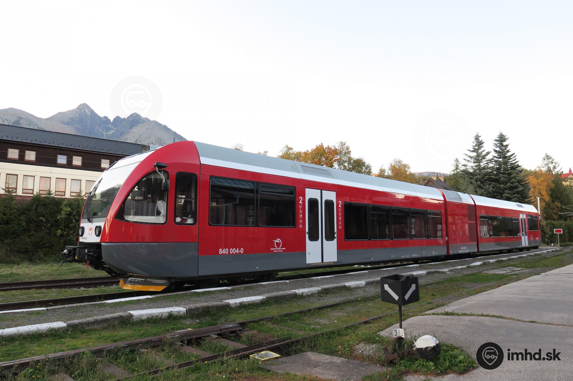 Motorový vlak v Tatranskej Lomnici