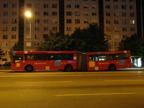 Nákup nových kĺbových autobusov sa odkladá