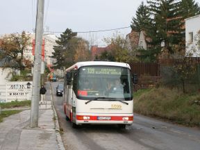 V Karlovej Vsi jazdí 2,5-krát viac trolejbusov a autobusov ako v roku 2006