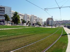 Pokračovanie petržalskej električky: menej asfaltu a viac zelene