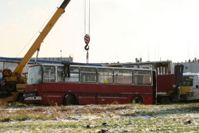 Skromná zbierka historických autobusov DPB sa ešte zmenšila