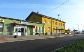 Obnovenie premávky autobusov na železničnú stanicu v Pezinku (od 9.9.2013)