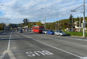 V meste pribudnú ďalšie vyhradené pruhy pre verejnú dopravu a cyklistov