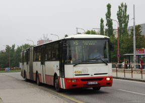 Mimoriadne: Prerušená premávka liniek 4 a 5 v Dúbravke