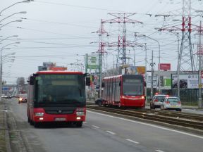 Mimoriadne: Prerušená premávka linky 4 pri Istrocheme