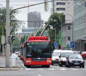 Mimoriadne: Prerušená premávka električiek a trolejbusov na Miletičovej