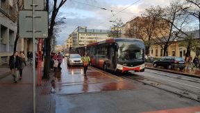 Mimoriadne: Prerušená premávka električiek a autobusov pri Blumentáli