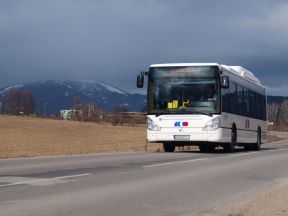 Nové prímestské autobusy sa zaraďujú do premávky
