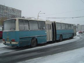 Mimoriadna nádielka snehu a kruté mrazy v januári 1987 ochromili hromadnú dopravu na tri dni
