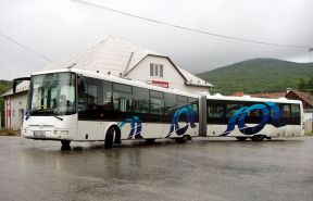 Kĺbový autobus SOR NB 18 na testovaní v Nitre