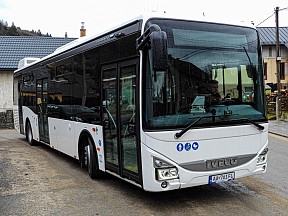 Vozidlový park doplnil hybridný autobus Iveco Crossway Low Entry